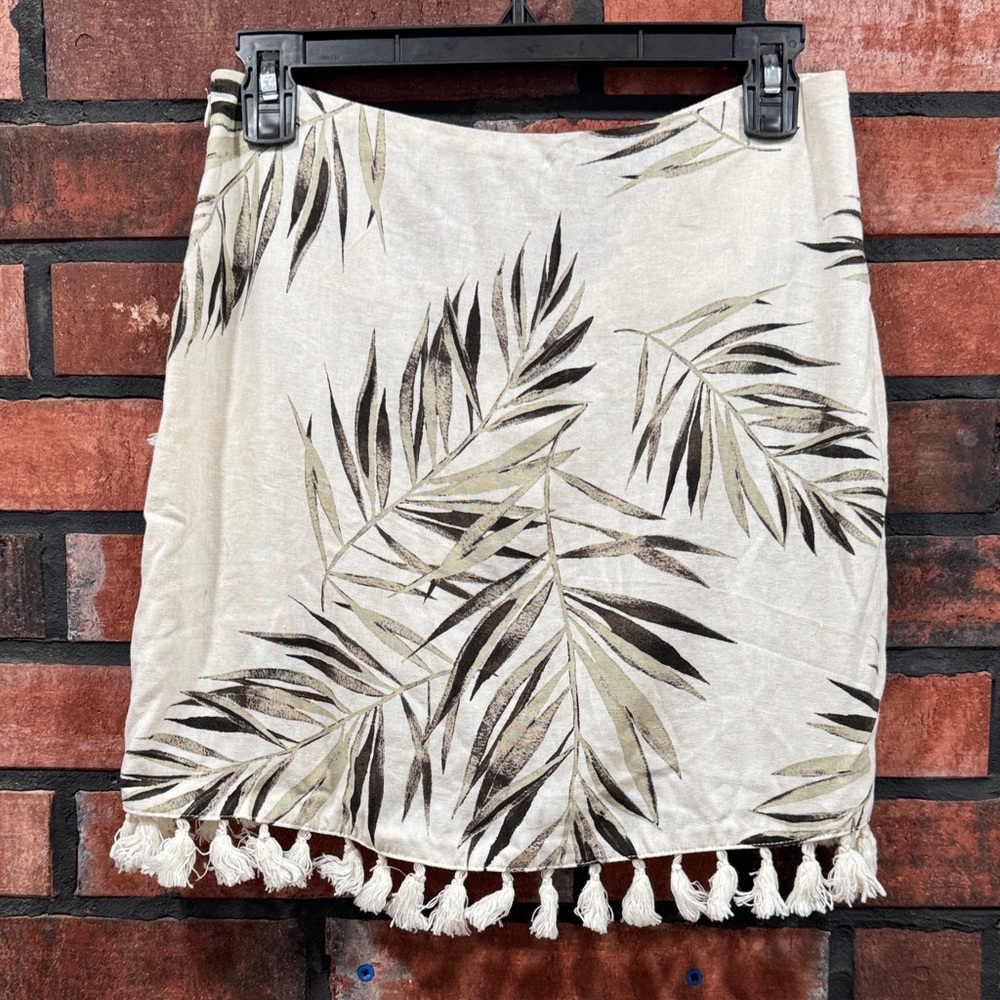 Fate  Mini Skirt with Tassel Hem - Picture 3 of 7